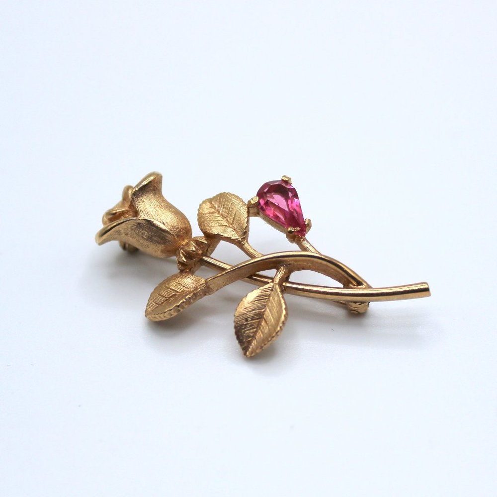 Vintage Avon Gold Rose and Pink Crystal Brooch